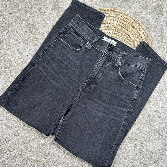Madewell The Perfect Vintage Jean High Rise Tapered Leg in Sumner Wash Black 26 - Picture 3 of 16